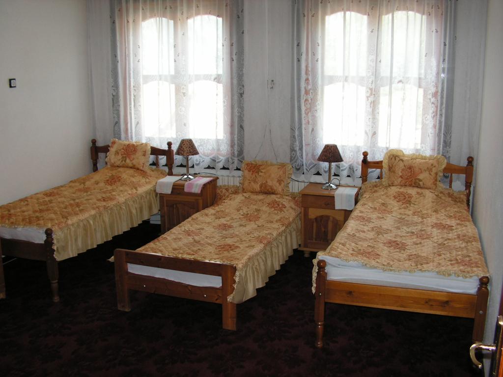 Guest House St Mariya Magdalena Devin Kültér fotó
